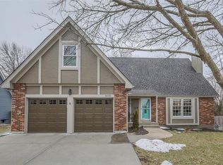 14325 S Darnell St, Olathe, KS 66062