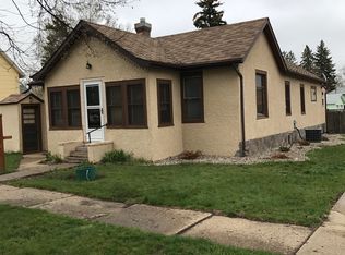 336 6th Ave W, Dickinson, ND 58601