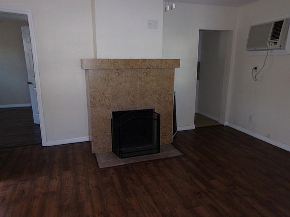 3rd image of 142 49th Ave N
