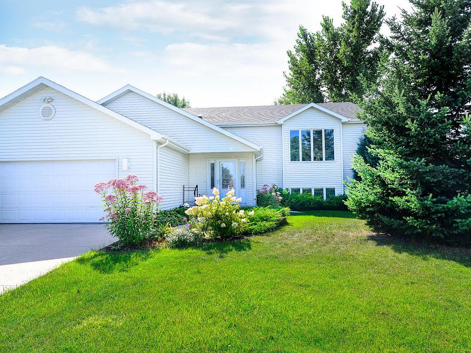 1st image of 3549 Ivy Dr