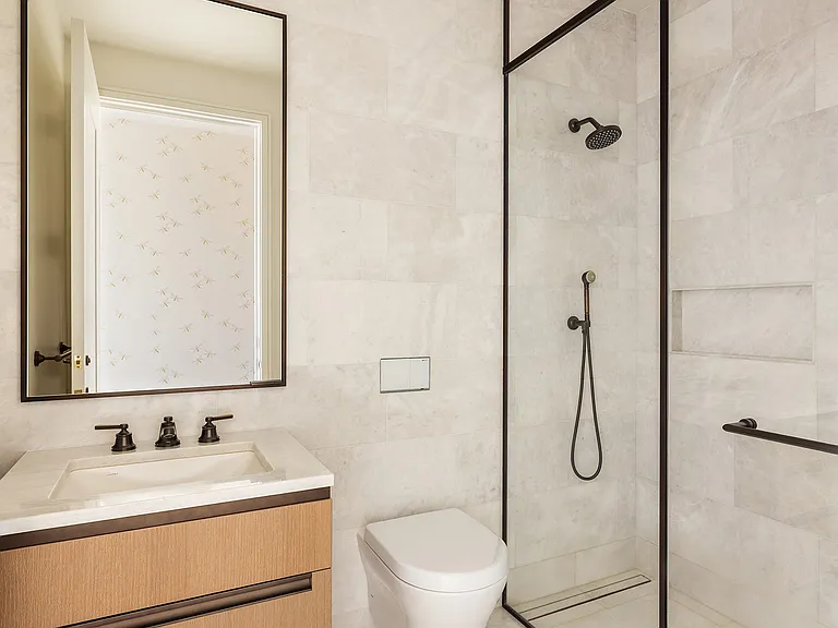 515 W 18th St #1701 — Photo 16