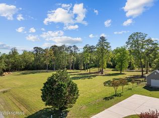 302 Golf Course Dr, Pinetops, NC 27864