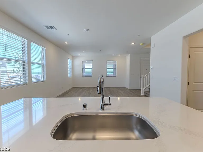 56 Hornbeck Ln — Photo 5