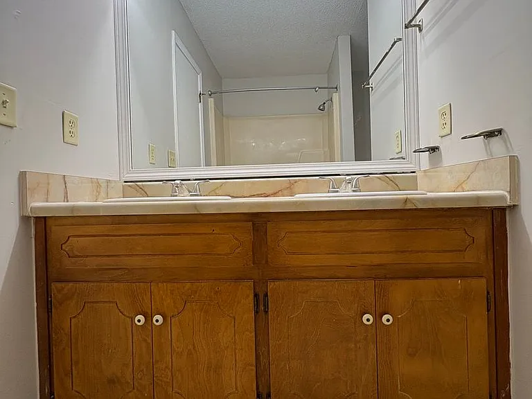 224 Edith Way — Photo 26