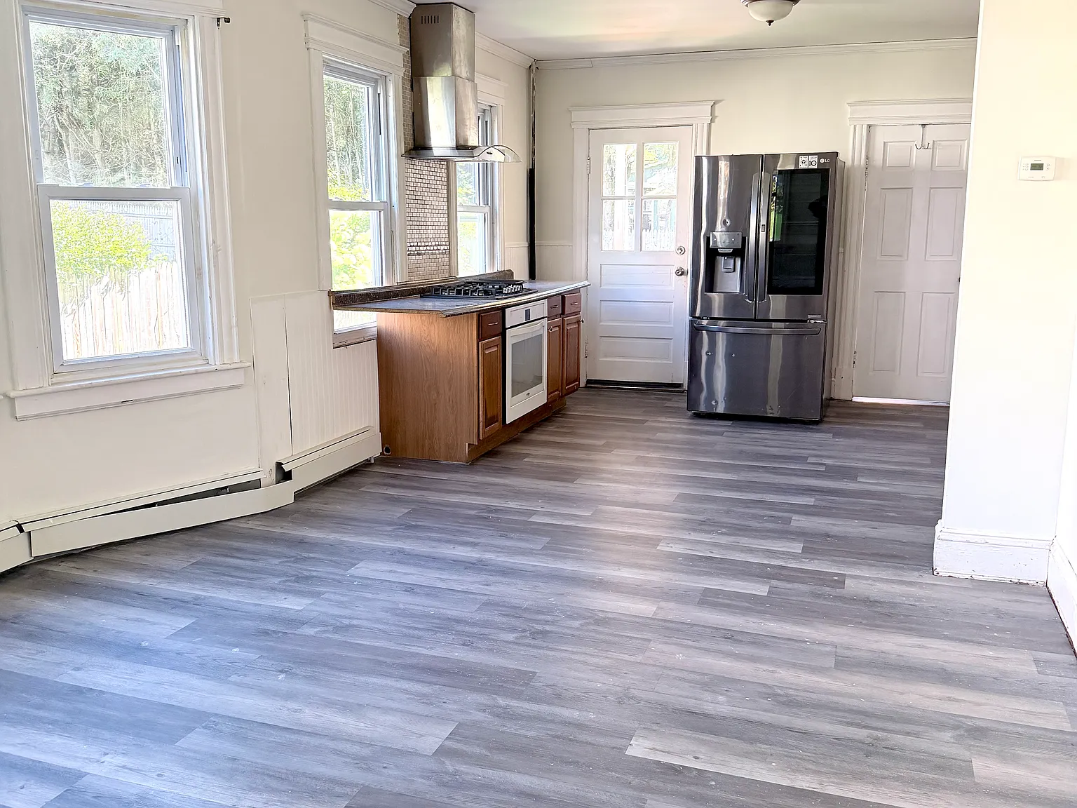 4 bed, $2,500 — Photo 4