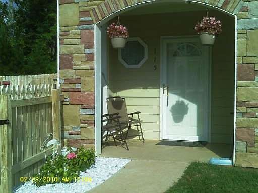 2nd image of 115 Brixton Cir