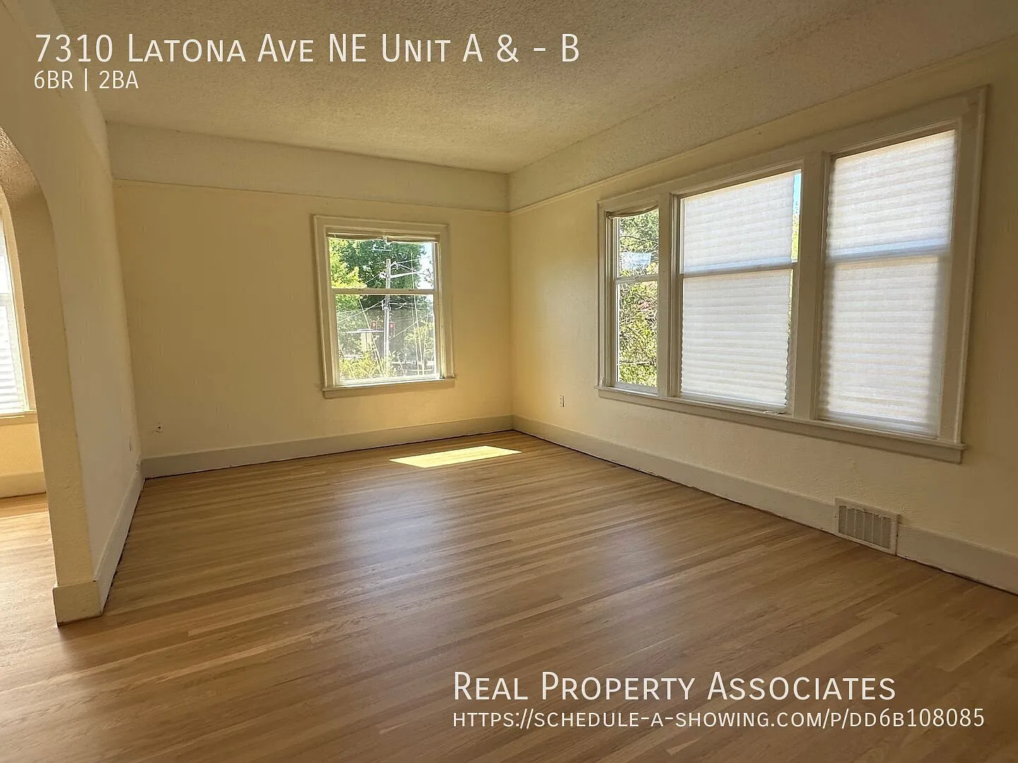 Charming 5-bdr 1-ba House with 1-bdr ADU Across From Green Lake Park — Photo 4