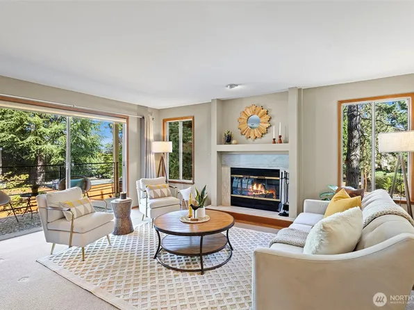 6717 110th Avenue NE #A4, Kirkland, WA 98033