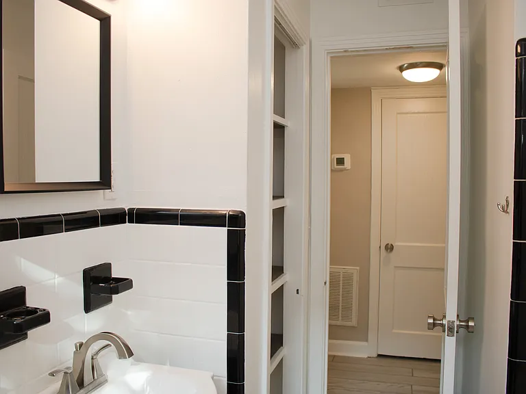 629 E Park Ave #2 — Photo 16