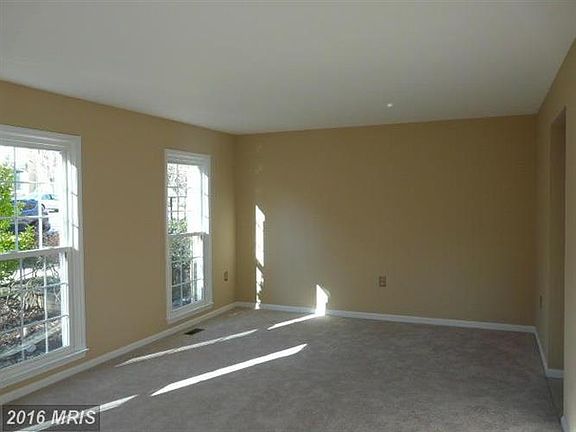 3rd image of 3011 Bromley Ct