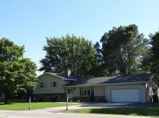 916 Fond Du Lac Ave, Fond Du Lac, WI 54935