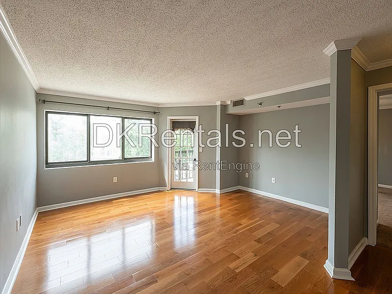 795 Hammond Dr #307 — Photo 21