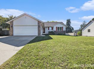 161 Ida Red Ave, Sparta, MI 49345