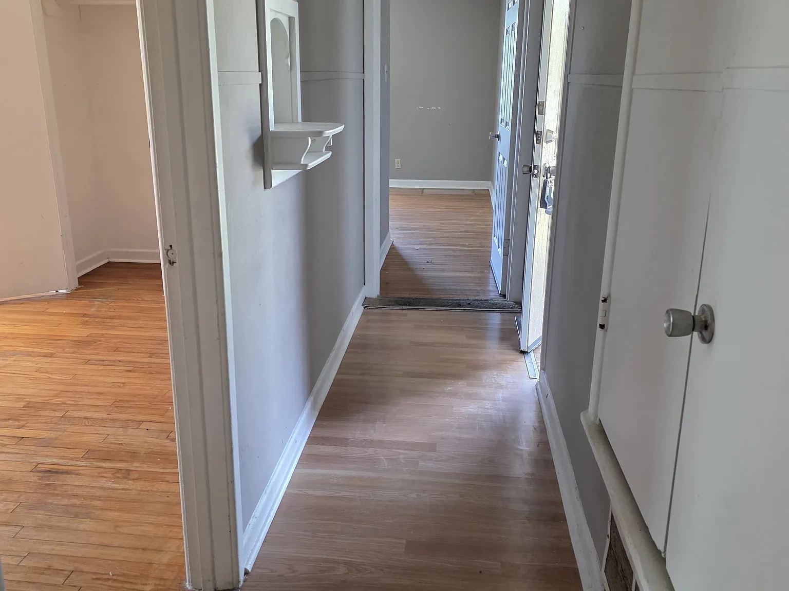 3 bed, 1.5 bath, 1340 sqft, $1,200 — Photo 4