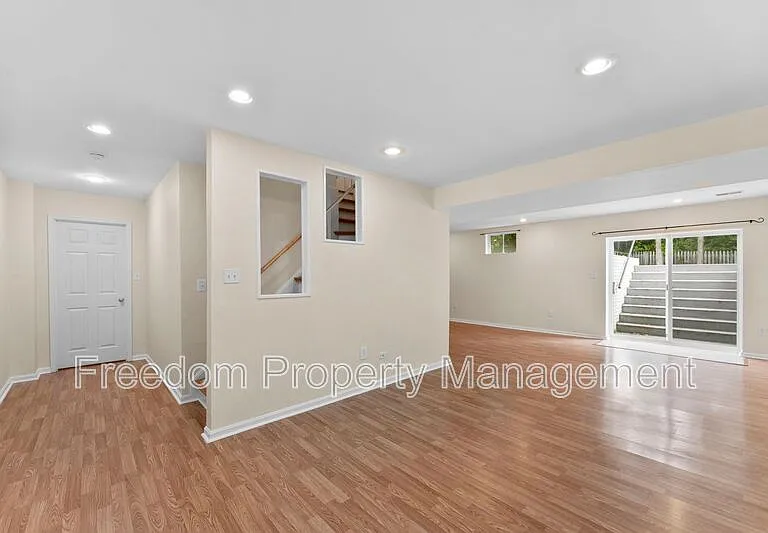 9140 Worthington Dr — Photo 63