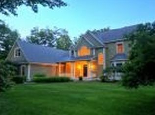 14 Squier Dr, North Hampton, NH 03862