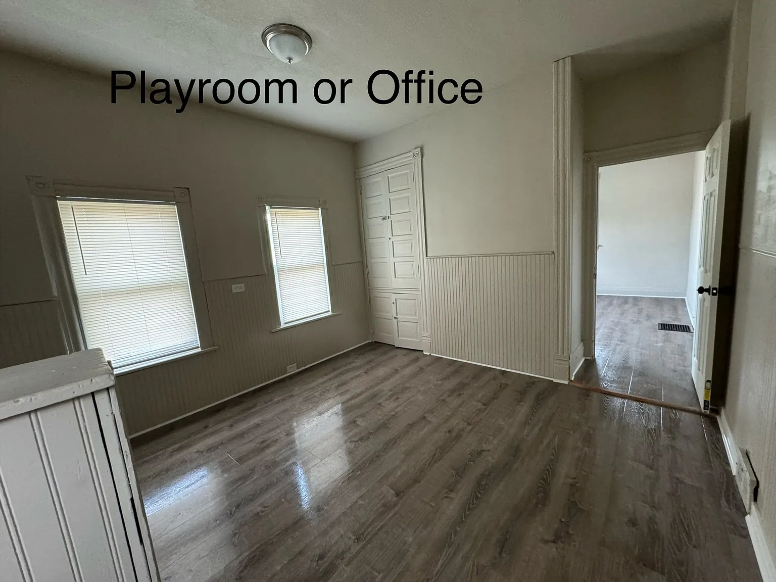 12 S Wade Ave — Photo 4