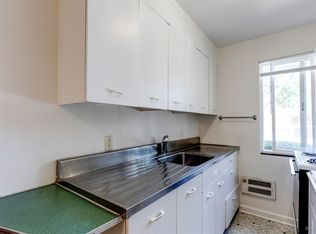 4206 SE Salmon St APT A, Portland, OR 97215