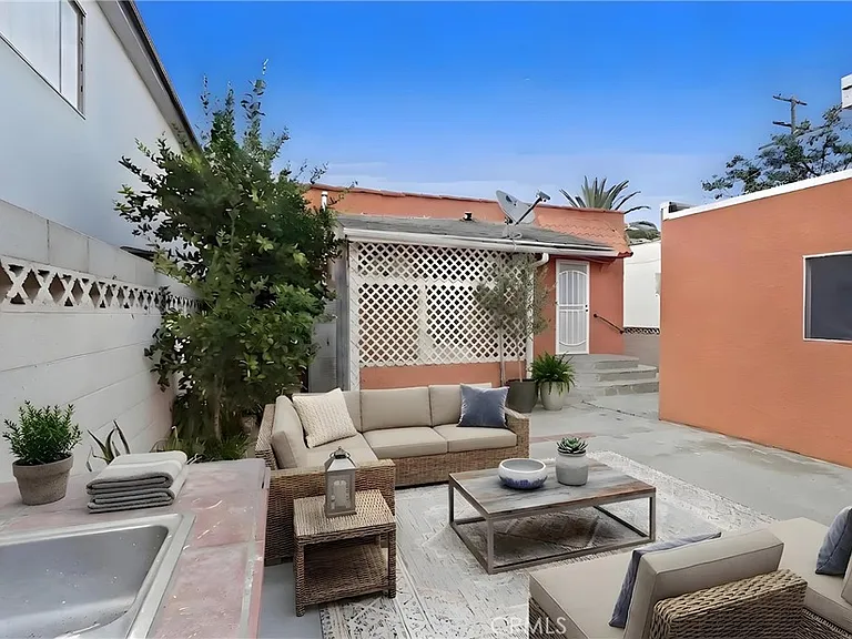 236 W Arbor Vitae St — Photo 26