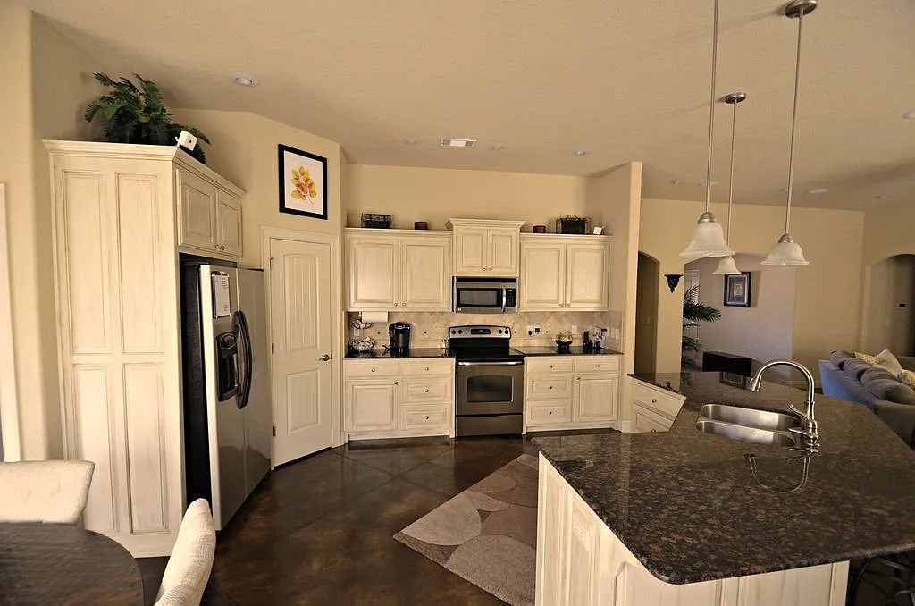 Captivating Four Bedroom Home Available in 2026 — Photo 3