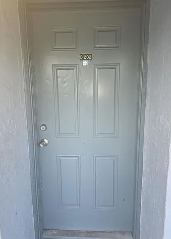 905 Southridge Rd #202D — Photo 2