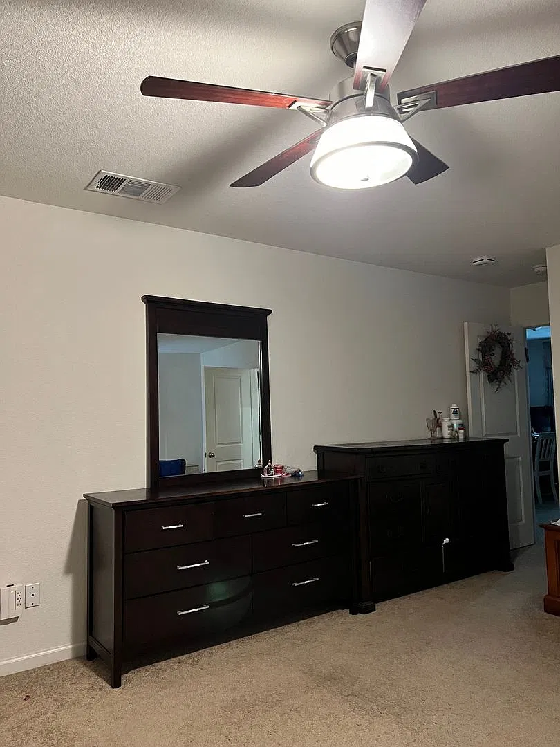5 Bedroom Single Family Home in Glenn Heights — Photo 4