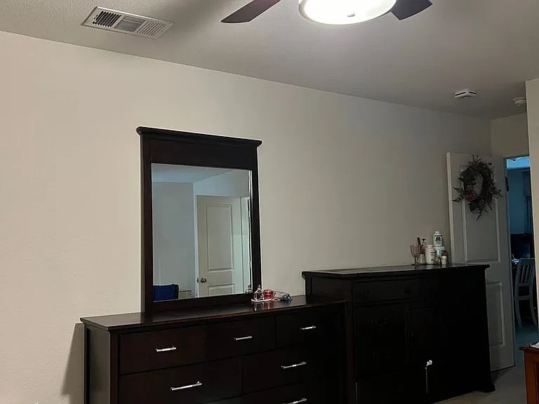318 Dove Creek Ln — Photo 3