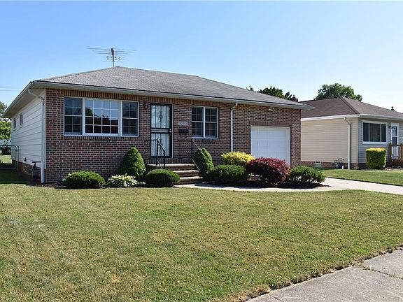 2nd image of 30312 Gebhart Pl