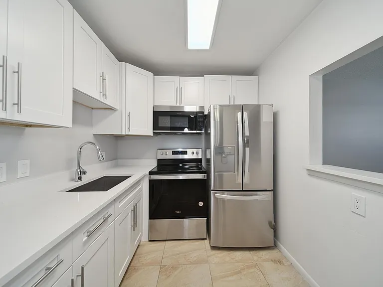 114 Northampton St #114-F — Photo 8