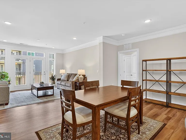 6101 Fairview Farm Dr #207 — Photo 8