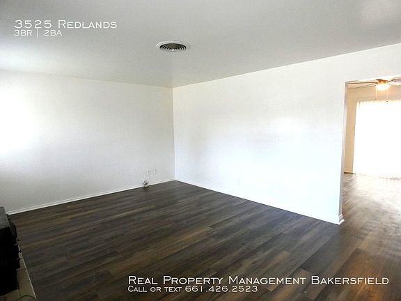 3rd image of 3525 Redlands Dr