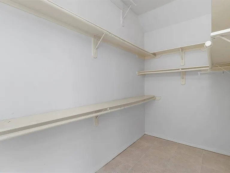 17531 Aspen Ridge Ct — Photo 20