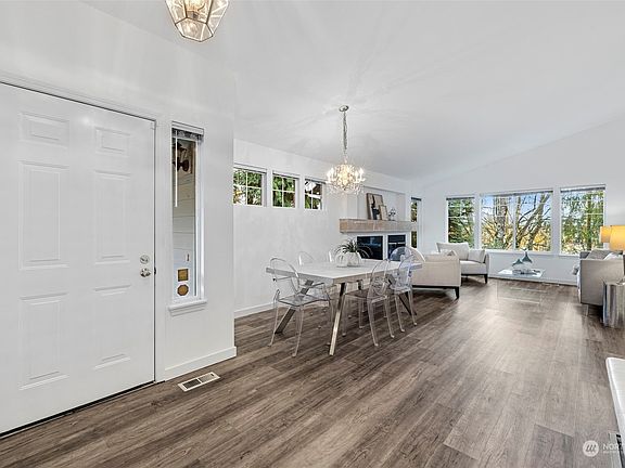 5th image of 16710 Graystone Drive