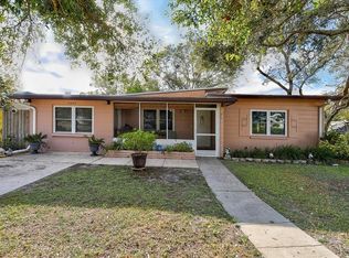 5282 Orange Blossom Ln N, Saint Petersburg, FL 33714