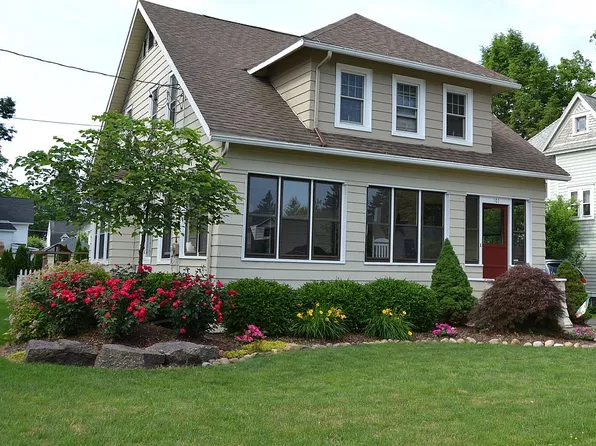 101 W Orchard St, Athens, PA 18810