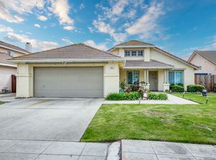 983 E Kenosha Ave, Fresno, CA 93720