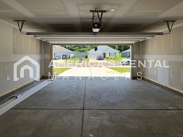 213 Koslin Loop — Photo 17