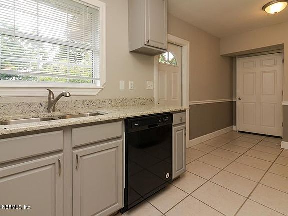 5th image of 10456 SKYCREST Drive N