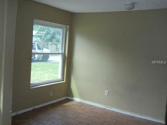 3rd image of 8602 N Taliaferro Ave