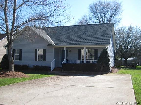 2nd image of 504 Tea Olive Ct