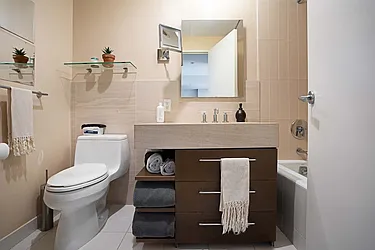 Rented by R New York