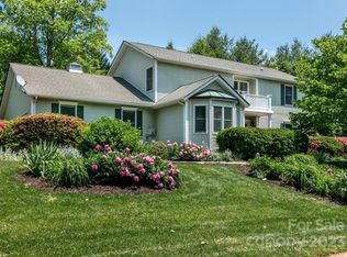 620 Woodland Knls, Asheville, NC 28804