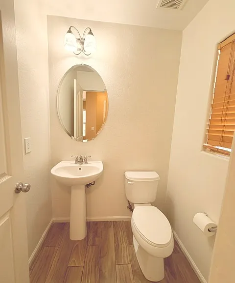 10949 W Pierson St — Photo 16