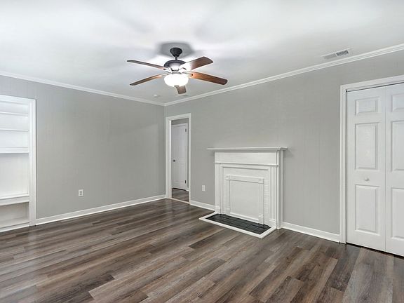 3rd image of 2212 Utah St
