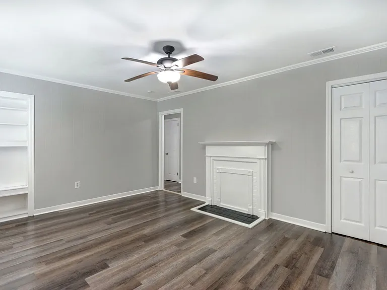 2212 Utah St — Photo 3