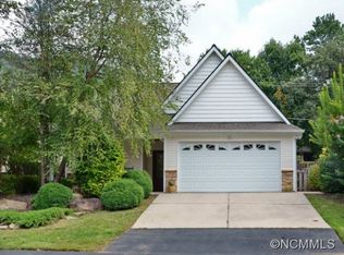 43 Honeycomb Cir, Swannanoa, NC 28778