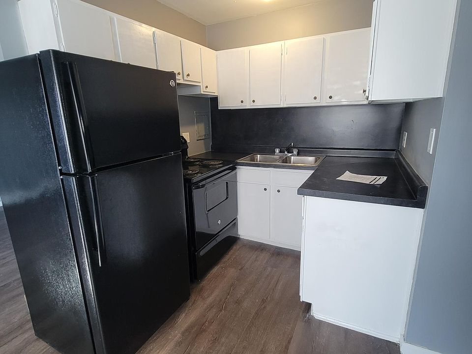 1st image of 2749 Queen City Ave #6