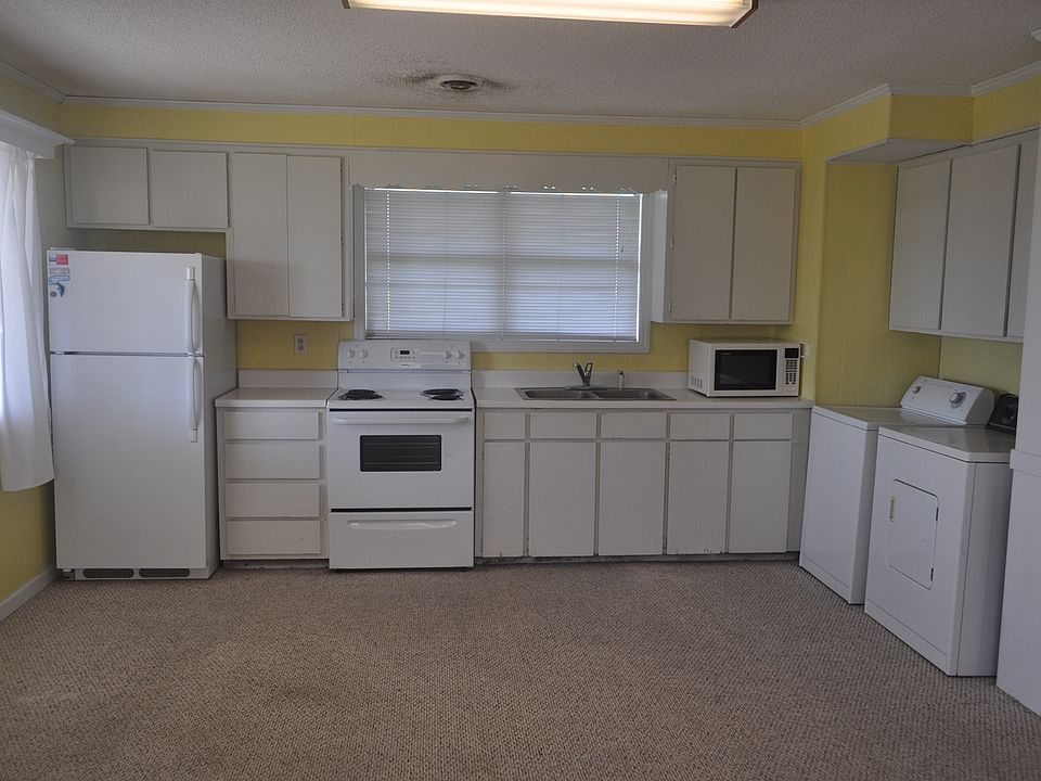 1st image of 1718 N New River Dr