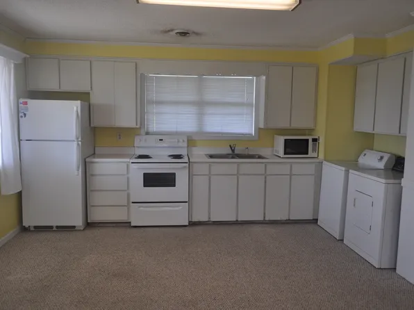 1718 N New River Dr, Surf City, NC 28445