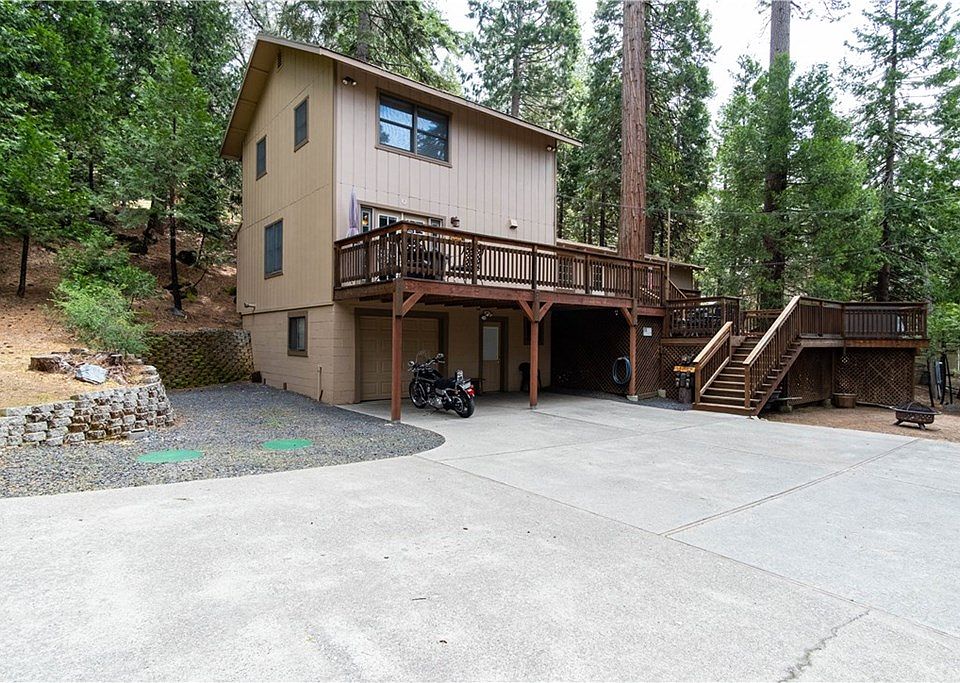 1st image of 19816 Greenview Dr